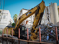 Пожарный, распорядившийся эвакуировать жильцов из аварийного дома в Холоне, награжден знаком отличия