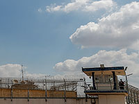 Полиция допросила сотрудника тюрьмы 