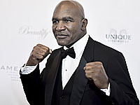 Бокс. Холифилд почти на 9 кг тяжелее соперника