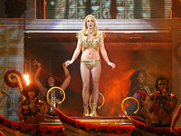 Бритни Спирс отметила освобождение от опеки отца эротической фотосессией в Instagram