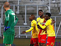 Дубль 19-летнего форварда позволил 