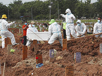 Смертность от коронавируса в 2021 году заметно выше, чем в 2020-м. Статистика