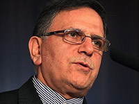 Экс-глава Центробанка Ирана приговорен к 10 годам тюрьмы