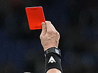 Чемпионат Северной Ирландии. Голкипер попытался задушить одноклубника и был удален