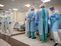 Коронавирус в Израиле: около 38 тысяч зараженных, идет спад четвертой волны эпидемии