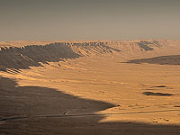 Министр туризма распорядился приостановить строительство амфитеатра у кратера Махтеш-Рамон