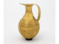 Великобритания вернула Турции незаконно вывезенный древний золотой кувшин