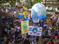 Демонстрация борцов против изменения климата в Тель-Авиве. Фоторепортаж