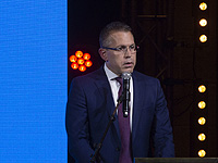 Гилад Эрдан публично разорвал ежегодный отчет Совета ООН по правам человека