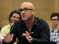 Полиция проверяет подозрения в адрес Галя Оховски