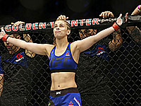 Секс-символ ММА опубликовала эротическую фотографию