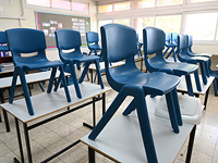 Из-за травли и бойкота в школе девочка-подросток оказалась в психиатрической клинике