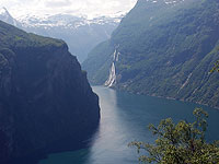 Спущено на воду первое электрическое автономное судно