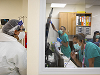 Коронавирус в Израиле: индекс заражения больше 1, зараженных более 5400