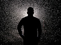 Израильские ученые: вещество в запахе человеческого тела провоцирует агрессию у женщин, но уменьшает ее у мужчин