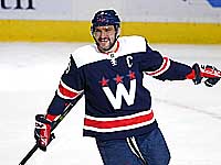 Хет-трик Овечкина. Александр обошел Брендана Шенахана и Ги Лефлера. Шутаут Василевского