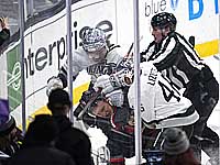 Джо Тортнтон обошел Пола Коффи. Лемье укусил Ткачука. Рекорд Криса Рассела