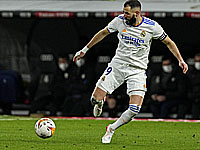 Карим Бензема забил. 