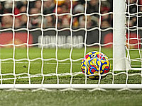 Манор Соломон вышел на замену.