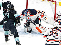 Шутаут Шестеркина. Хет-трик Шейфеле. Победный буллит Ткачука