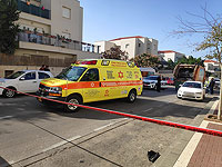 В Модиине машина сбила рабочего, он в тяжелом состоянии