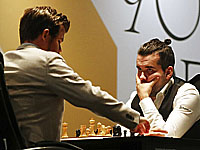 Матч за шахматную корону. Четвертая партия завершилась вничью