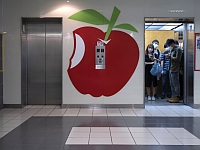 СМИ: Apple вложил в Китай четверть триллиона долларов в обмен на смягчение регуляции