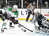 500-я победа Флери. Хет-трик австралийца. Шутауты Флери, Хеллебайка, Куика