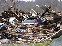 В США бушуют торнадо. Власти сообщают о десятках погибших