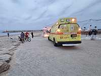 На пляже в Бат-Яме утонул мужчина