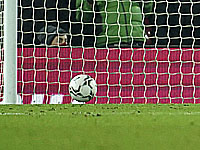 Чемпионат Алжира. 30-летний футболист умер во время матча