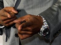 Верховный суд распорядился уничтожить поддельные часы Hugo Boss и Michael Kors