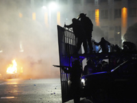 Обстановка в Казахстане остается нестабильной; взрывы в Алма-Ате, задержания в других городах