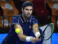 Карен Хачанов вышел в финал турнира в Аделаиде