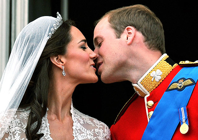 С принцем Уильямом, 2011 год С принцем Уильямом, 2011 год