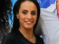 Линой Ашрам сообщила, что у нее украли олимпийскую золотую цепочку