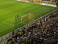 Умер легендарный футболист дрезденского