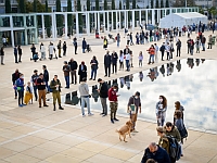 Кнессет увеличил втрое список имеющих право не стоять в очереди