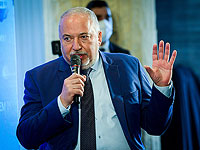 СМИ: Либерман согласился на продление 
