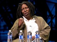 Актриса Вупи Голдберг заявила, что