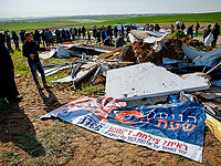 Полиция демонтирует незаконные постройки правых активистов в районе Рахата