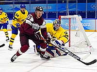 Олимпиада. Хоккей. Шведы победили сборную Латвии благодаря дублю армейца