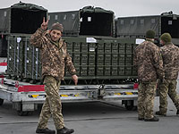 Власти ряда стран просят своих граждан покинуть Украину и эвакуируют семьи дипломатов