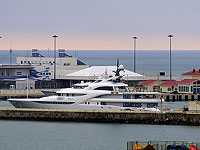 СМИ: яхта Путина срочно вышла из Германии в Россию