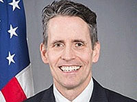 Россия выслала заместителя посла США Барта Гормана