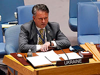 Украинский представитель Сергей Кислица во время заседания Совбеза: 