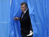 Украинские СМИ сообщают, что самолет Януковича вылетел из Минска