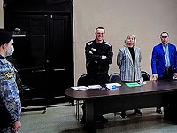 Алексея Навального признали виновным в мошенничестве и в неуважении к суду