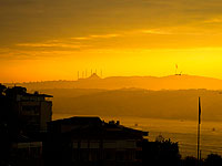 В Босфоре взорвана мина, блокировавшая движение по проливу