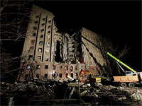 Жертвами обстрела здания Николаевской администрации стали не менее 20 человек